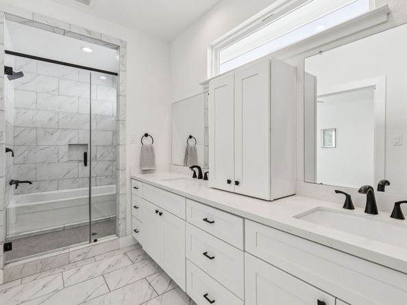 1230 Mcneil Street, Houston TX 77009