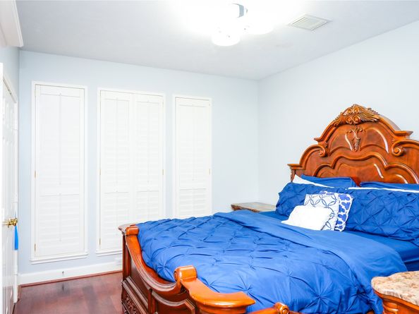 15127 Oldtown Bridge Court, Sugar Land TX 77498