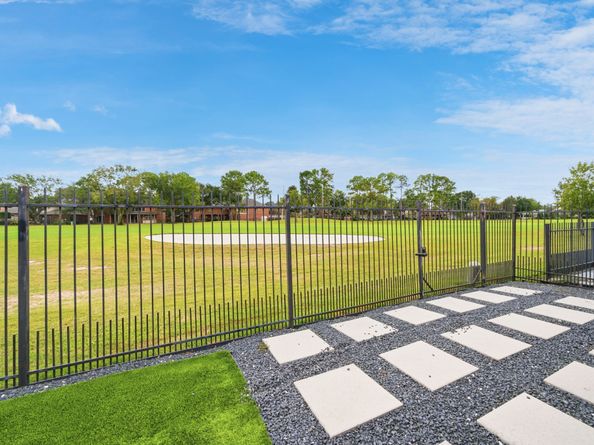 14519 Sandalfoot Street, Houston TX 77095