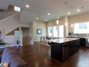 3003 La Branch Street, Houston TX 77004