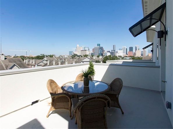 3003 La Branch Street, Houston TX 77004