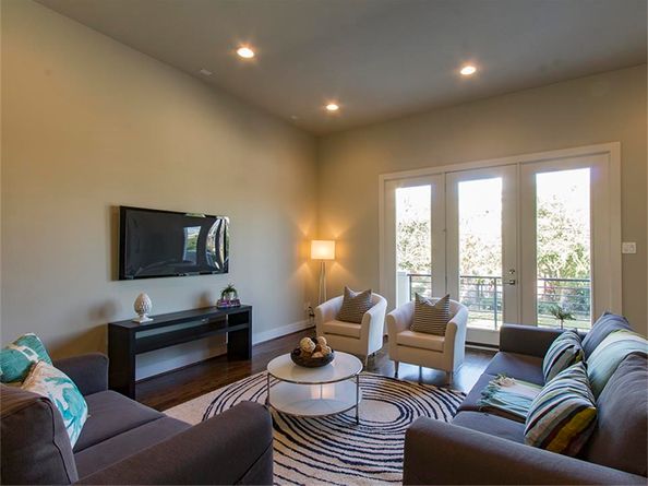 3003 La Branch Street, Houston TX 77004