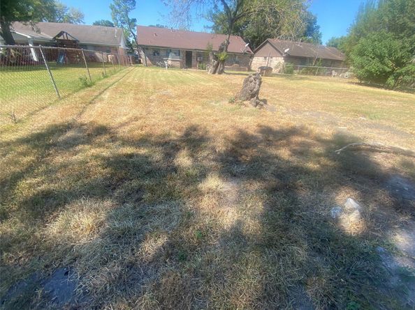 15002 Imperial Valley Drive, Houston TX 77060