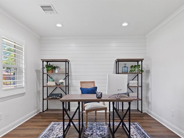 4410 Deer Lodge Drive, Houston TX 77018