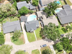 4410 Deer Lodge Drive, Houston TX 77018