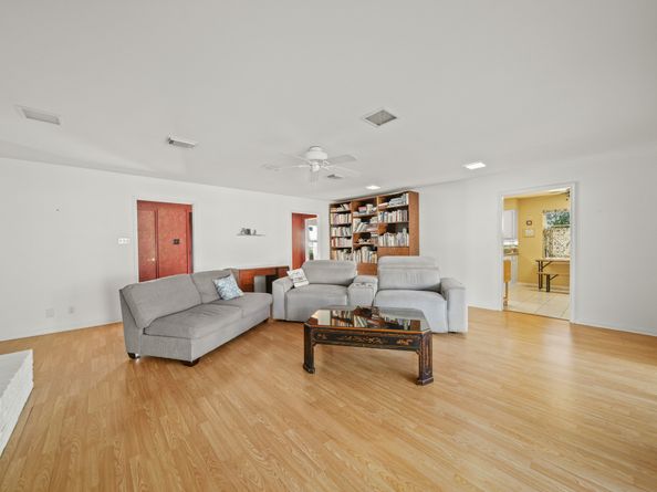 2403 Elmgate Drive, Houston TX 77080