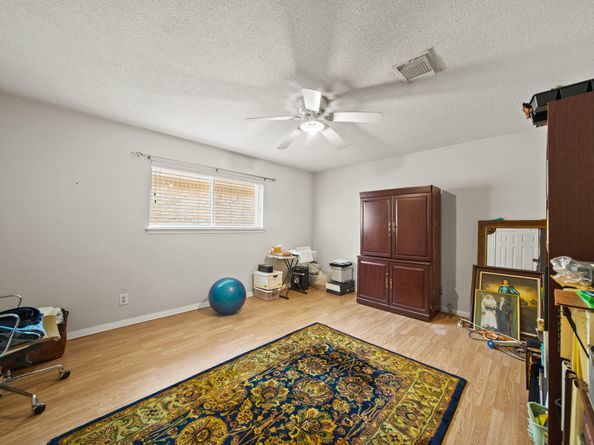 2403 Elmgate Drive, Houston TX 77080