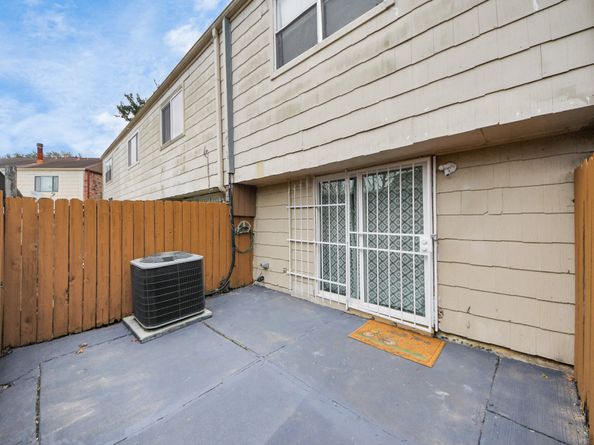 7954 Grove Ridge Drive, Houston TX 77061