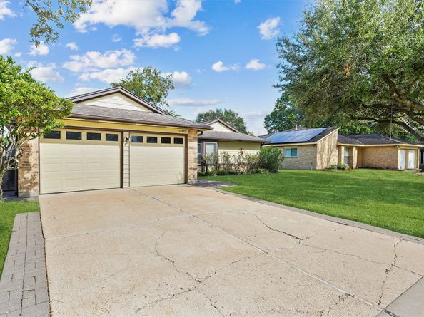 14022 Kathi Lynn Lane, Sugar Land TX 77498