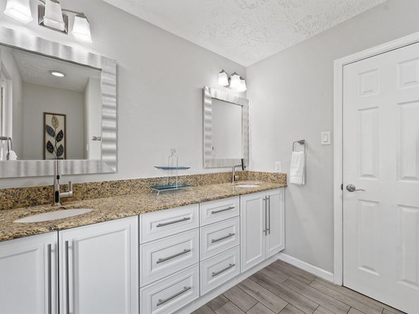 14022 Kathi Lynn Lane, Sugar Land TX 77498