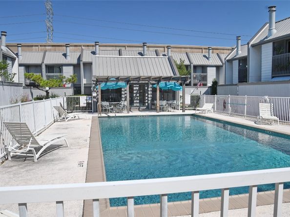 5056 Glenmont Drive, Houston TX 77081