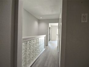 5056 Glenmont Drive, Houston TX 77081