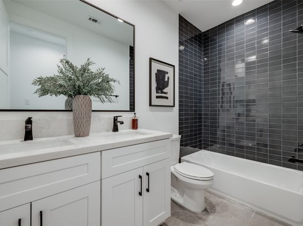 2323 RICHTON Street, Houston TX 77098