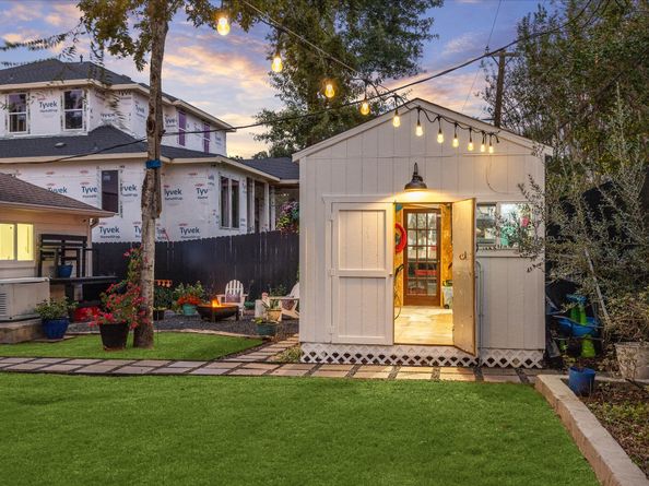 5211 Caversham Drive, Houston TX 77096