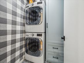 5211 Caversham Drive, Houston TX 77096