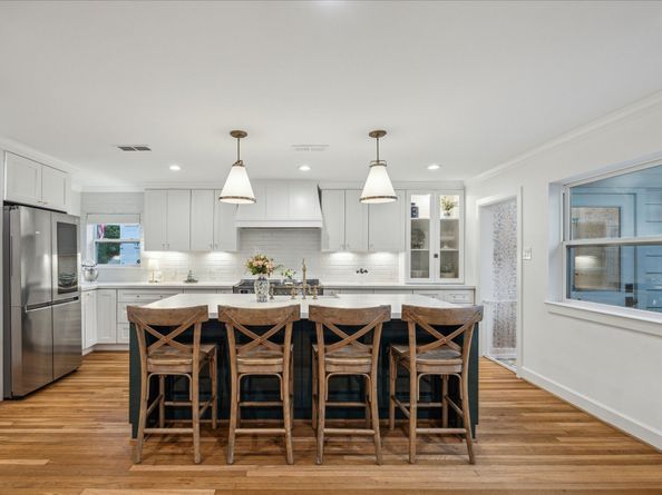 5211 Caversham Drive, Houston TX 77096