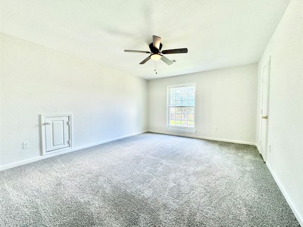 7914 Oakington Drive, Houston TX 77071
