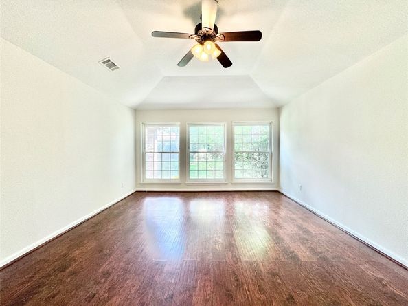 7914 Oakington Drive, Houston TX 77071