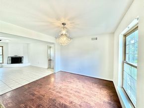 7914 Oakington Drive, Houston TX 77071