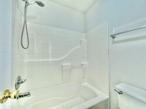 7914 Oakington Drive, Houston TX 77071