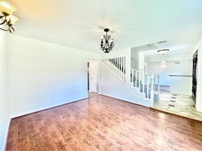 7914 Oakington Drive, Houston TX 77071