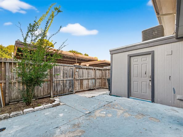 5813 Village Forest Court, Houston TX 77092