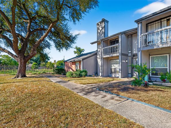 5813 Village Forest Court, Houston TX 77092