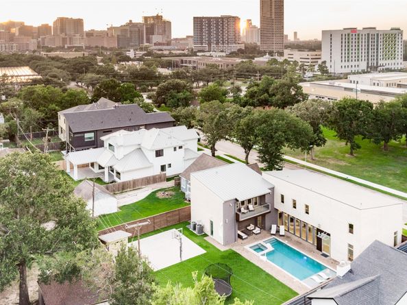 2824 Lockett Street, Houston TX 77021