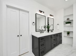 717 Marcella Street E, Houston TX 77091