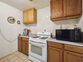 609 W Parker Road, Houston TX 77091