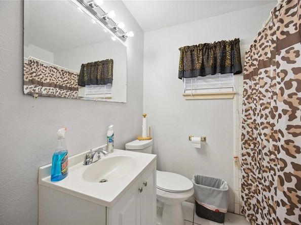 609 W Parker Road, Houston TX 77091