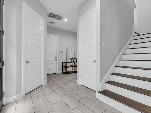 1402 Crocker Street, Houston TX 77019