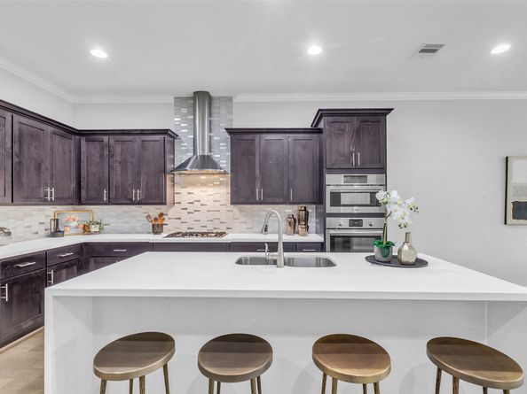 1402 Crocker Street, Houston TX 77019