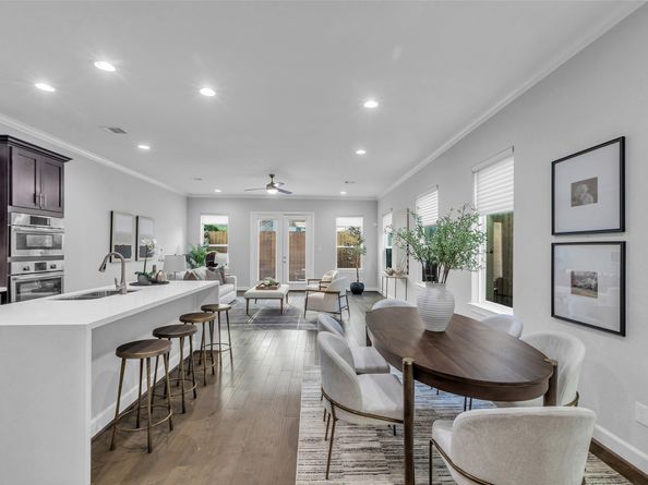 1402 Crocker Street, Houston TX 77019