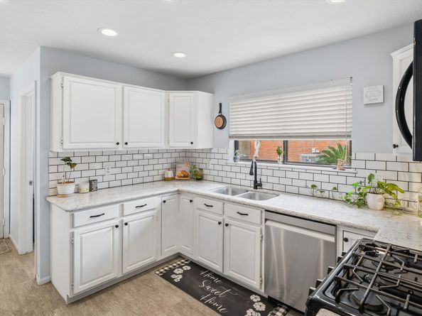 819 Rolling Run Court, Houston TX 77062