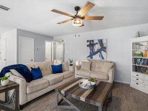 819 Rolling Run Court, Houston TX 77062