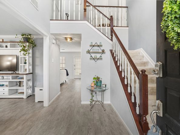 819 Rolling Run Court, Houston TX 77062