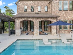 122 N Winter Sunrise Circle, The Woodlands TX 77375