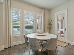 122 N Winter Sunrise Circle, The Woodlands TX 77375