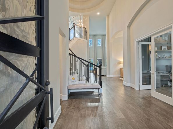 122 N Winter Sunrise Circle, The Woodlands TX 77375