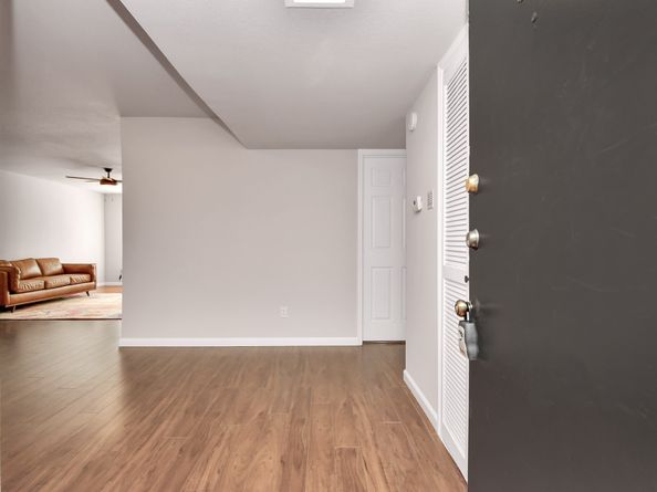 4641 Wild Indigo Street 450, Houston TX 77027