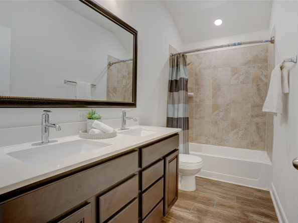 13214 Westmont Heights Lane, Houston TX 77044