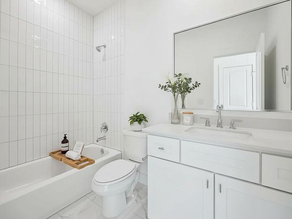 10923 Brookeshire Chase Lane, Houston TX 77043