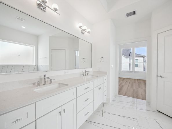 10923 Brookeshire Chase Lane, Houston TX 77043