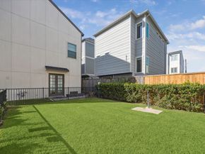 10923 Brookeshire Chase Lane, Houston TX 77043