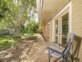 1506 Wavecrest Lane, Houston TX 77062