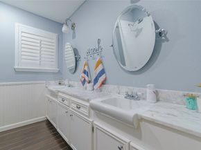 1506 Wavecrest Lane, Houston TX 77062