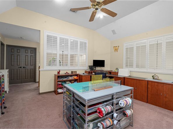 117 Treescape Circle, The Woodlands TX 77381