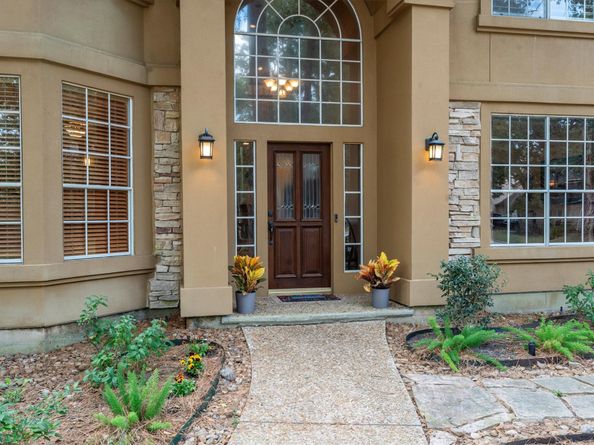 117 Treescape Circle, The Woodlands TX 77381