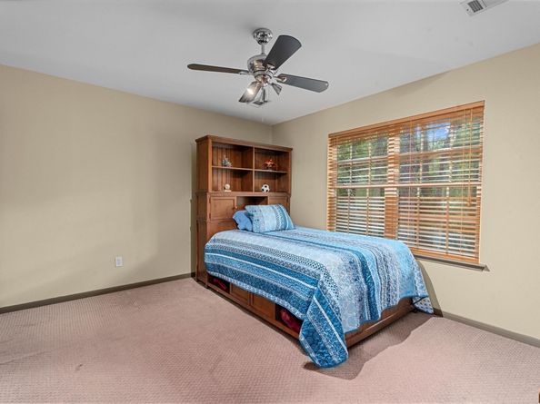 117 Treescape Circle, The Woodlands TX 77381